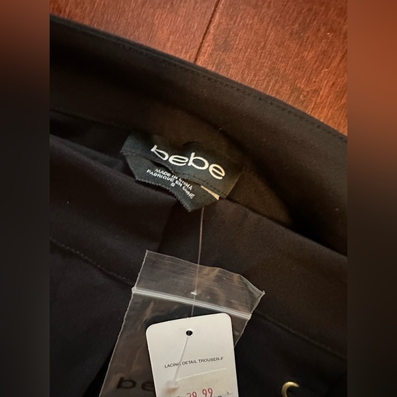 ✨BNWT✨ BEBE laced up straight leg pants size 8 - Picture 7 of 7